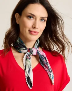 Women Tommy Bahama Scarves & Wraps<Amaryllis Pleated Diamond Scarf