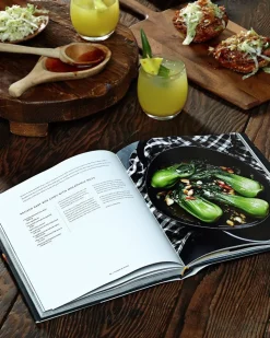 Tommy Bahama Books & Games|Drinkware & Bar<Flavors of Aloha Cookbook