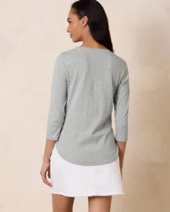 Women Tommy Bahama Tops & Shirts<NFL Ashby Isles 3/4-Sleeve T-Shirt