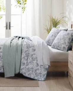 Tommy Bahama Quilts & Blankets<Pen and Ink Palm Reversible 2-Piece Twin Quilt Set